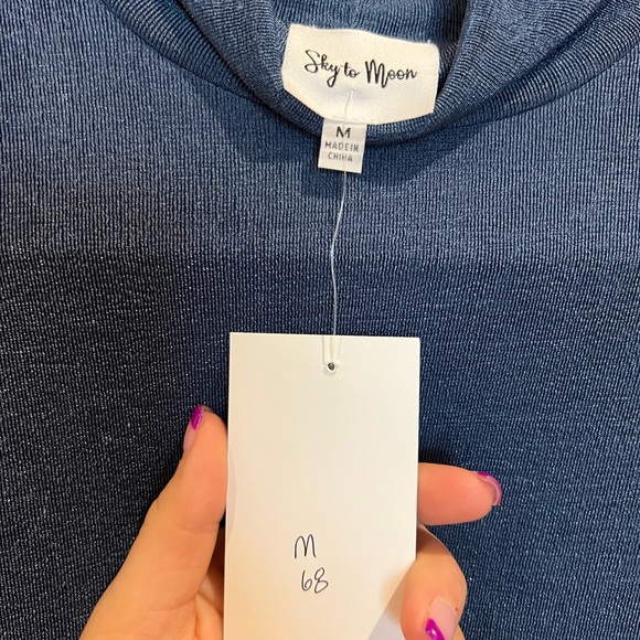 Sky To Moon Dress. - Picture 2 of 5